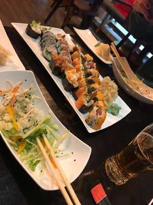 Miseczka Oshin. Sushi Bar