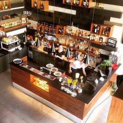 8my Kwadrat Restaurant