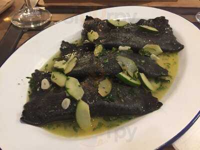 Heritage Shop & Wine