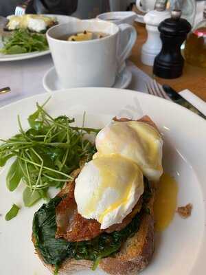 Milanovo Restaurant & Pizzeria & Cafe