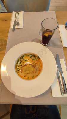 Milanovo Restaurant & Pizzeria & Cafe