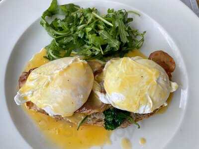 Milanovo Restaurant & Pizzeria & Cafe