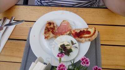 New West Side Restaurant