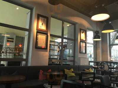 Trattoria Casa Mia & Mood Cafe