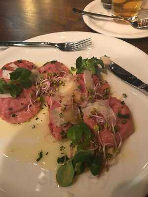 Trattoria Casa Mia & Mood Cafe