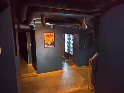 Piętro Niżej - Craft & Kitchen