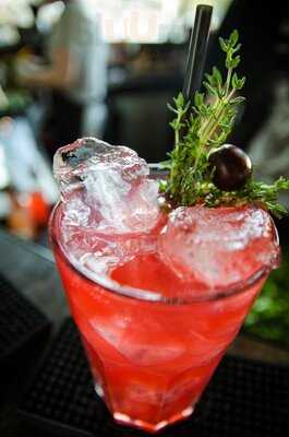 Zamieszanie - Cocktail Bar