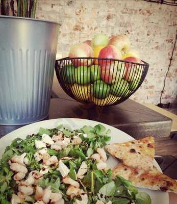 Pizzeria 360° Chłodna