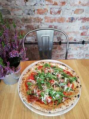 Pizzeria 360° Chłodna