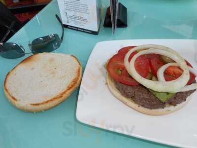 Pistaccio Lobby Bar & Lounge