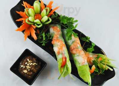 Viet Station - Chill & Eat