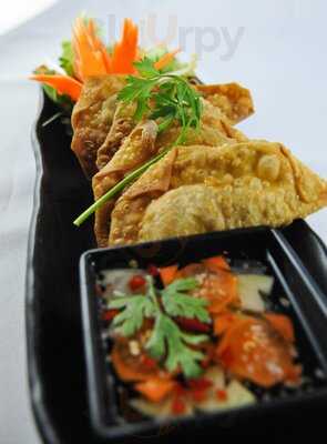 Viet Station - Chill & Eat