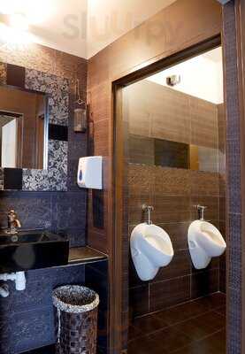 Restauracja Nieskromne Smaki