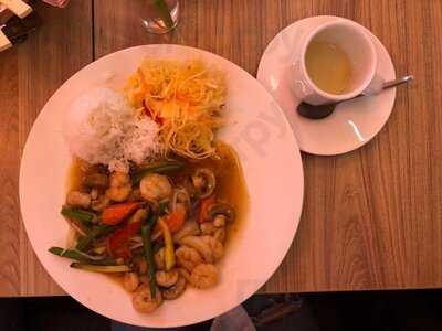 Chińska Kuchnia & Sushi