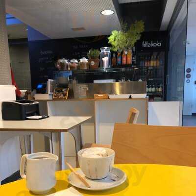 Bliżej - Klubokawiarnia