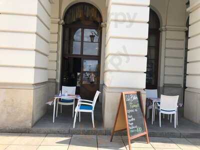 Kopernik Cafe Bistro