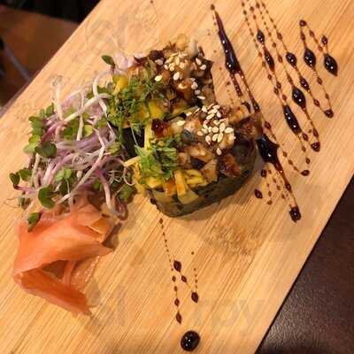 Kaminari Sushi