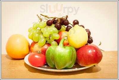 Owocni - Świeżo Wyciskane Soki