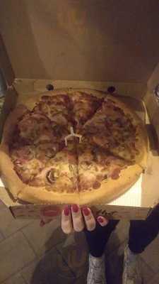 Pizza Hut Łódź Brzóski