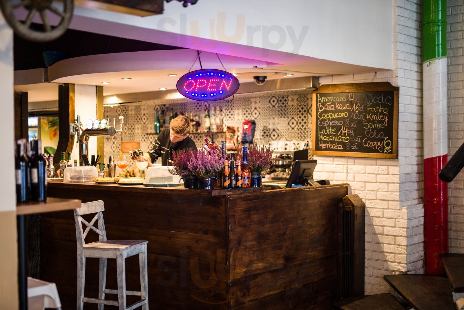 Amore Vero Italian Restaurant Pizzeria & Cocktail Bar