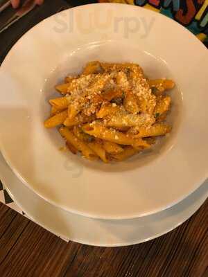 Pini Grill & Delikatesy