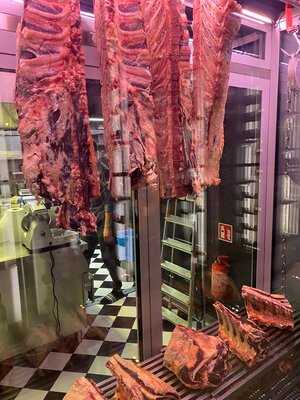 Pini Grill & Delikatesy