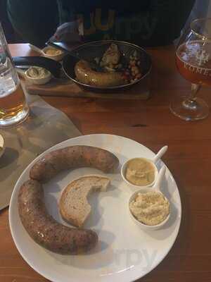 Goraca Kielbasiarnia