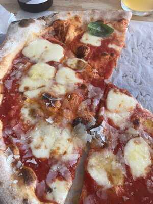 Czerwony Piec Pizzeria