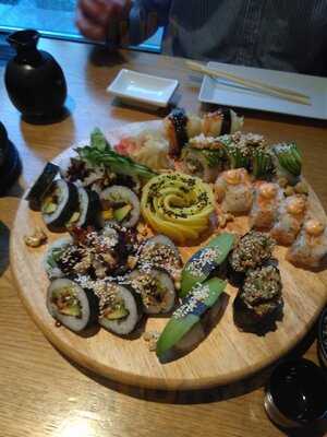 Tokyo Sushi Bar & Restaurant