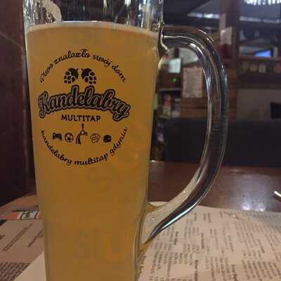Kandelabry Premium Pub