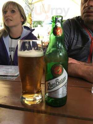 Kandelabry Premium Pub