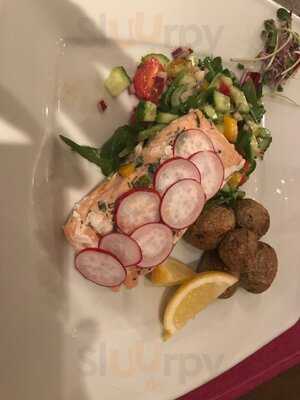 Calipso Bar & Restaurant