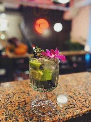 Przyjemność Pizza I Szprycer