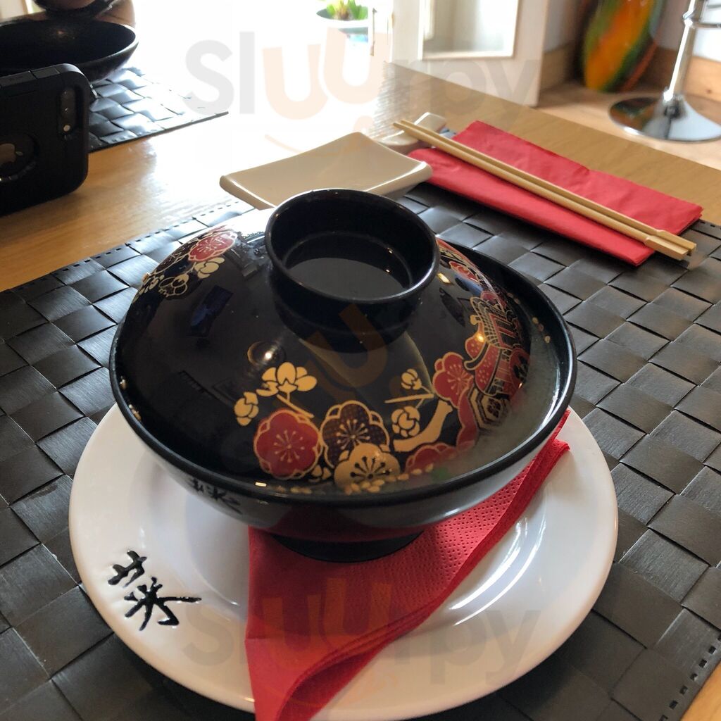 Hanto Sushi Bar