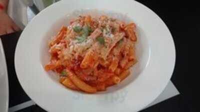 En Plato Pizza Napoletana