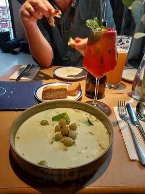 Monka I Restauracja I Apartmenty