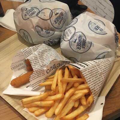 Corner Burger