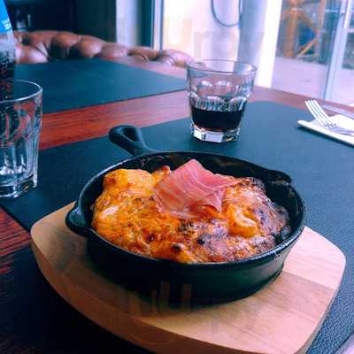 Nadwiślańska Resto & Vodka Bar