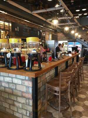 Restauracja-browar Bierhalle Posnania