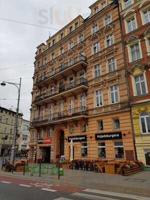 #zjedzburgera (bema)