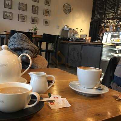 Boulevard 11 Bistro & Wine