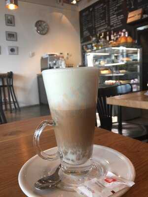 Boulevard 11 Bistro & Wine