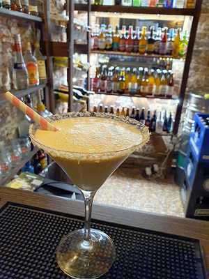 Runa Game Cafe & Pub