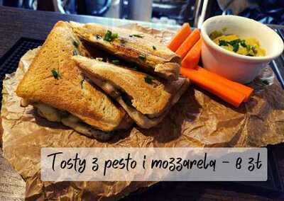 Runa Game Cafe & Pub