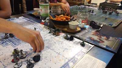 Runa Game Cafe & Pub