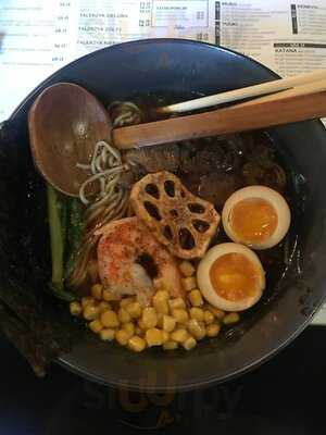 W S H O K U - Sushi - Ramen Bar