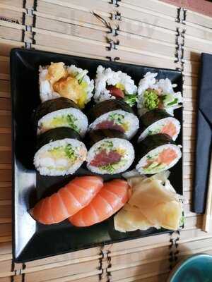 W S H O K U - Sushi - Ramen Bar