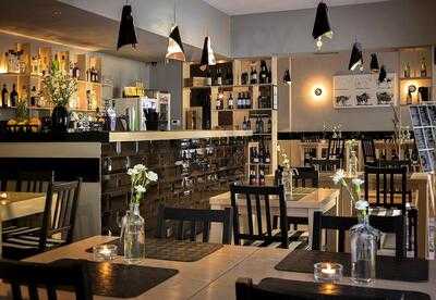 Moo Moo Steak & Burger Club