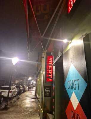 Omerta Pub & More...