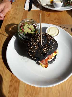 Brocci - Pizza * Pasta * Kawa